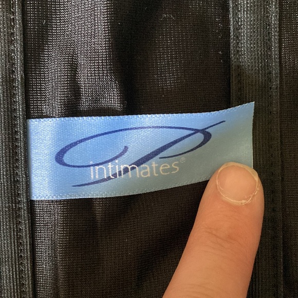 Intimates Pennington Woman’s Black Corset - Picture 7 of 10